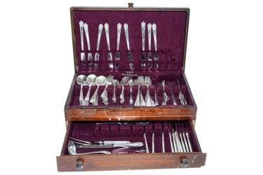 0162 Rogers Silver Plated Flatware Set w Wooden Box