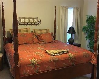 Four poster bed