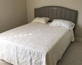 Queen size bed with headbord