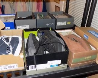 Ladies shoes...sizes 10 to 11...Ecco, Keds, Sass, Easy Spirit,  Clarks, New Balance and more....most new in box or very gently worn