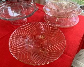 Glassware and cake dishes 