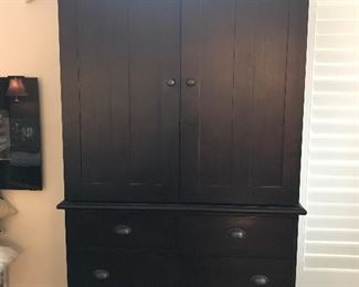 There is a set of 2 of these