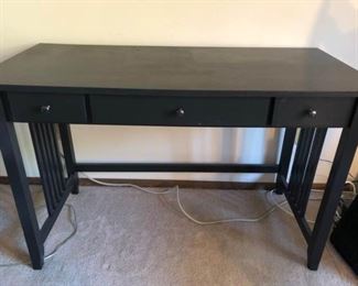 Wooden Desk https://ctbids.com/#!/description/share/261795