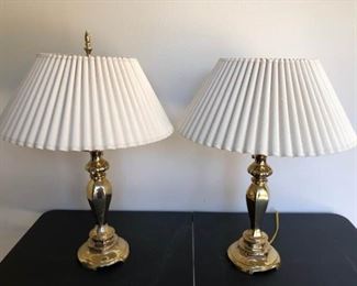 Pair of Lamps https://ctbids.com/#!/description/share/263213