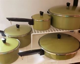 Mid Century Sears Heat Core cooking set, vintage cookware set in Avocado