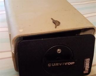 Sentry Safe with 2 Keys