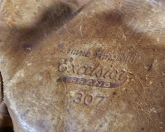 Excelsior #307 1920s 30s era baseball glove in good condition!