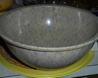 Large 'Texas Ware' 1960's bowl