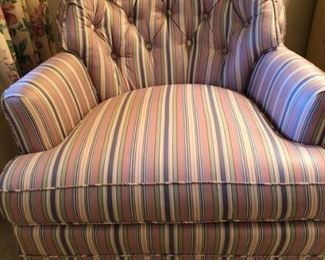 Sweet Swivel Upholstered Chair