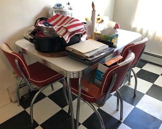 Retro kitchen table & chairs 