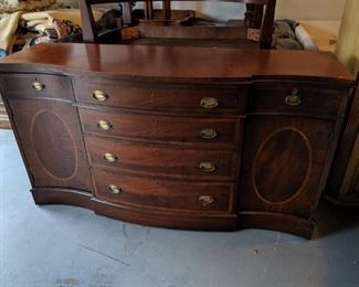 Dresser