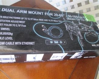 Wall-Mount for 20-65" Flat Screen TV