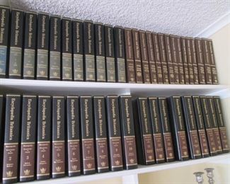 Encyclopedia Britannica Set, 19 Volumes, 10 Reference Books, 1978-1987 Year Books