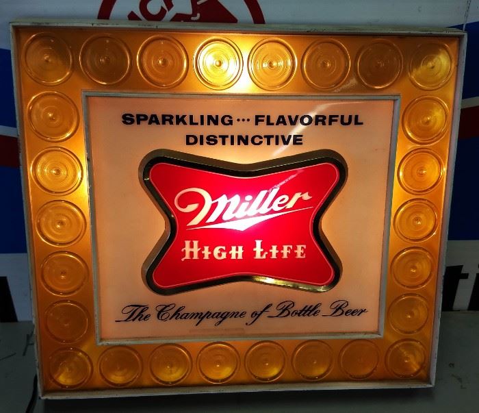Vintage Miller High Life Light Up Sign, Works