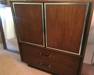 60/70's Bedroom Chest
