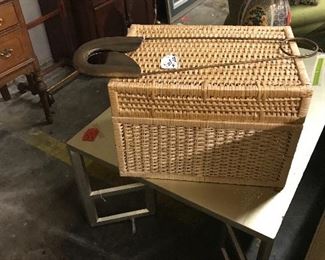 Great basket box and large decorative safety pin!