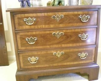 While bedside table with 3 drawers