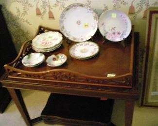 Side table with removable tray top