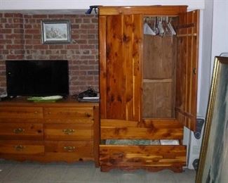 nice vintage cedar closet, dresser & flat screen TV
