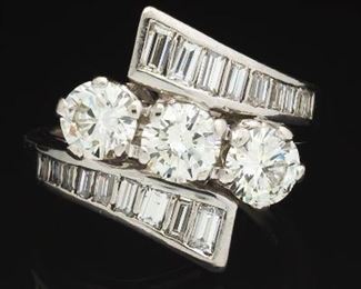 A Retro Bypass 2 ct Total Diamond Ring 