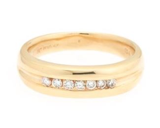 Gentlemens Gold and Diamond Band 