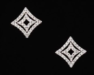 Ladies Chimento Italain Gold and Diamond Pair of Star Earrings 