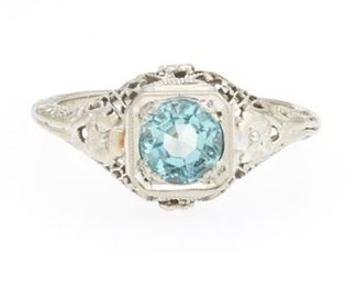 Ladies Edwardian Gold and Aquamarine Filigree Ring 