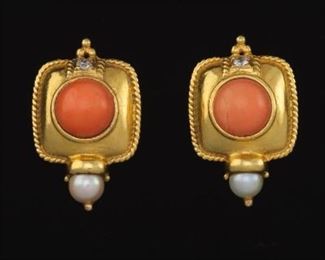 Ladies Evangelos Kanaris Vintage Gold, Angel Skin Coral and Diamond Pair of Ear Clips 