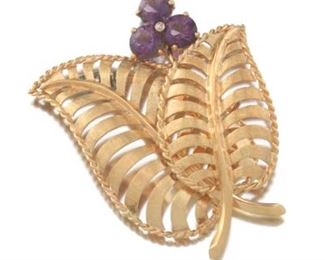 Ladies Gold and Amethyst Brooch 