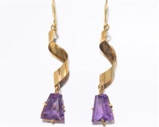 Ladies Gold and Amethyst Kite Shape Pair of Earrings 