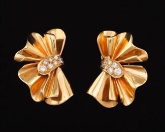 Ladies Gold and Diamond Ruffled Bow Pair of Ear Clips 