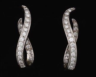 Ladies Gold and Diamond Scroll Pair of Earrings 