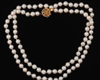 Ladies Gold and Pearl Necklace 