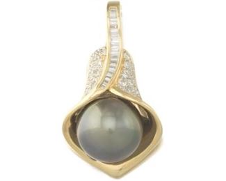 Ladies Gold, 13 mm South Sea Pearl and Diamond Cala Lily Pendant 