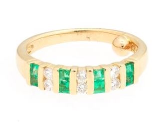Ladies Gold, Emerald and Diamond Band 