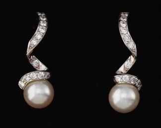 Ladies Gold, Pearl and Diamond Pair of Spiral Earrings 