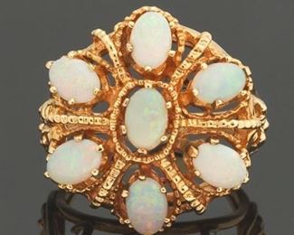 Ladies Vintage Gold and Opal Cluster Ring 