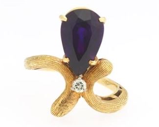Ladies Vintage Gold, Amethyst and Diamond Ring 