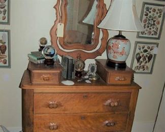 English chest with mirror