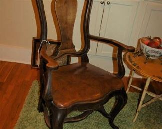 Open arm chair with leather seat