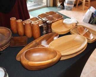 Wood trays, bowls etc, like new or new