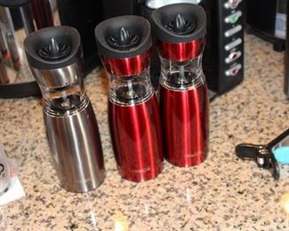 Wolfgang puck salt and pepper mill grinders