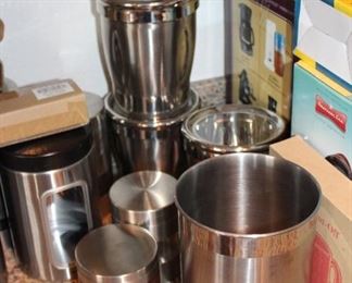 Stainless steel containers