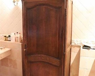 Armoire