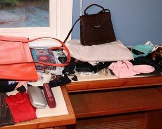 Women's Hats, Gloves, Scarves, Glasses Cases and Handbags