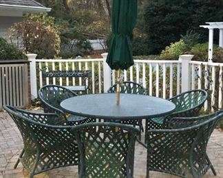 Patio Round Table with Umbrella, Stand and 6 Chairs in Green