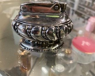 Large vintage lighter collection