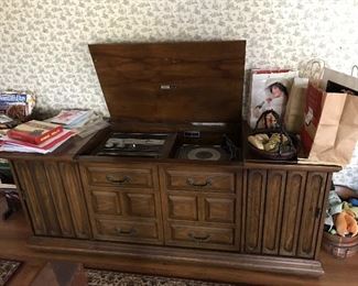 Vintage Zenith Console Stereo ( not tested )