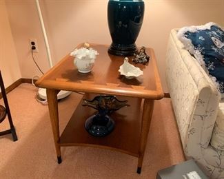Lane Acclaim End Table (2 Available)