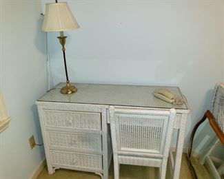 White wicker desk and chair 